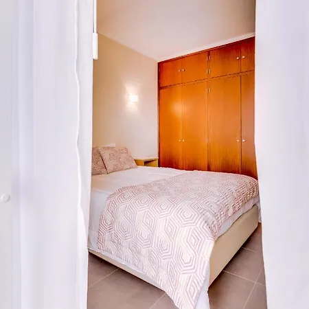 Hope House - 1 Bedroom - ヴィラモウラ